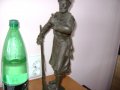 Старинна авторска  метална склуптора на казак , снимка 1