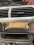 Honda civic 2004година Централна конзола с шкафче и духалки, снимка 2