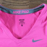 Nike Pro Short Sleeve V-Neck - страхотна дамска тениска КАТО НОВА, снимка 1 - Тениски - 28990884