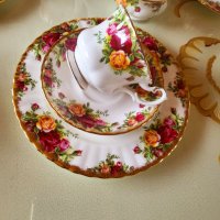 Сервиз за чай/кафе Royal Albert Old County Rose , снимка 11 - Сервизи - 40595857