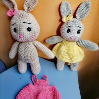 Ръчно плетени зайчета, снимка 8 - Плюшени играчки - 41715302