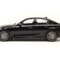 BMW 330i 2019 G20 - мащаб 1:18 на Norev моделът е нов в кутия, снимка 3 - Колекции - 43115609