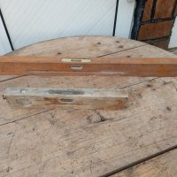 Дървен нивелир- нивел, снимка 1 - Антикварни и старинни предмети - 37897191
