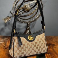 Дамска чанта Gucci, снимка 7 - Чанти - 39547108