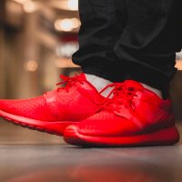 маратонки NIKE ROSHE ONE HYP "UNIVERSITY RED"  номер 42 , снимка 5 - Маратонки - 33347538