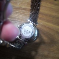 Оригинален дамски часовник Emporio/Armani, снимка 2 - Луксозни - 37526720