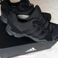 Adidas , снимка 1 - Маратонки - 40423654