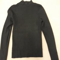Черна блуза с дълъг ръкав AMISU , плетена с вертикални раета , с декоративни копчета на ръкавите , снимка 5 - Блузи с дълъг ръкав и пуловери - 39217901