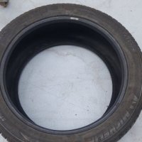 Зимни гуми Michelin 275/45 R21, снимка 2 - Гуми и джанти - 43310819