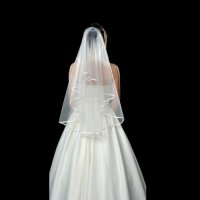 Бял булчински воал с гребен 2022 късо средна цена евтин софийски тюл, снимка 6 - Сватбени рокли - 35255619