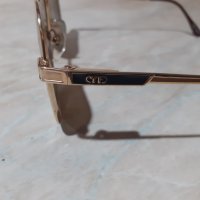 Луксозни слънчеви очила с дебела позлатена рамка, снимка 4 - Антикварни и старинни предмети - 37587681