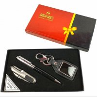 подаръчен комплект химикалка ключодържател сгъвемо ножче , снимка 1 - Подаръци за мъже - 27252731