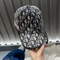 шапки с козирка Louis Vuitton, Burberry, Dior реплика , снимка 2 - Шапки - 36915857
