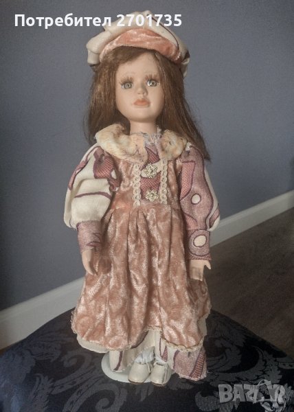 Порцеланова кукла , снимка 1