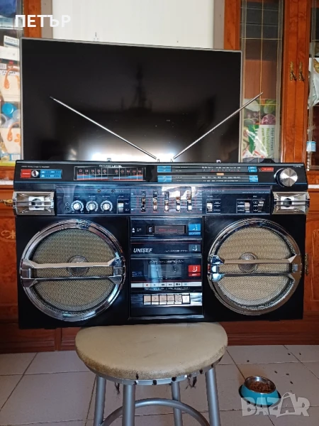 Unisef SZ 5000 . 7.5 кг Д 64 см В 37 см Ш 17 см касетофона е вън перфектно състояние, снимка 1