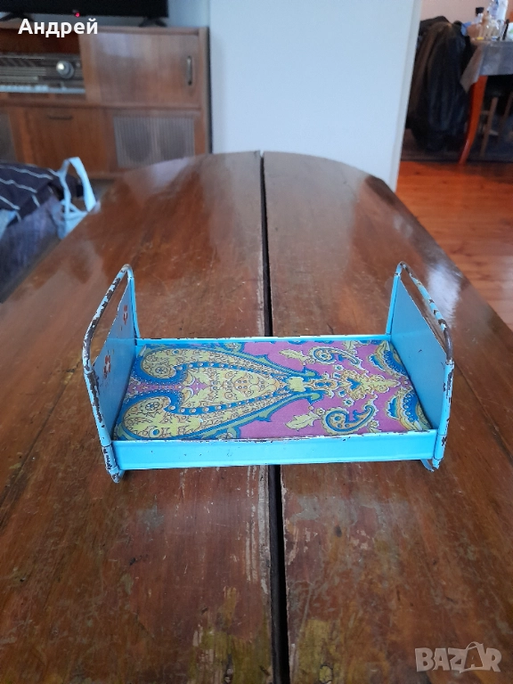 Старо креватче за кукли #3, снимка 1