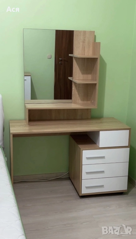 Тоалетка, снимка 1