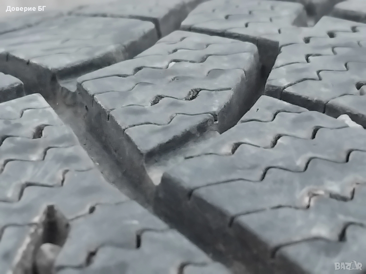 Гуми 235 65 17 Виати Viatti 4 броя. Нов внос. Не са нови!, снимка 1