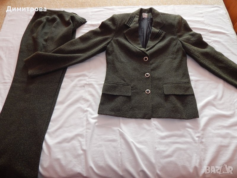 Нов дамски костюм 42 размер - бълг. произв., снимка 1