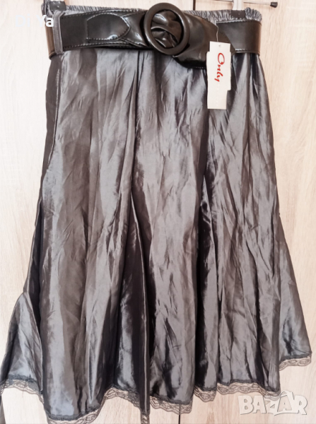 Нова сребриста винтидж/ vintage пола, снимка 1