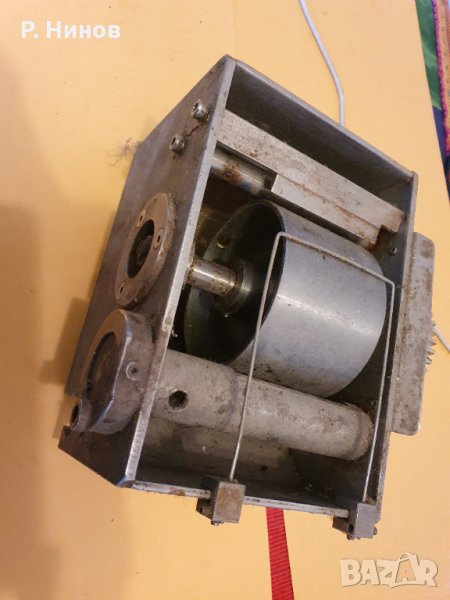 устройство / вана за нанасяне на термолепило със странично лепене за книги с мека подвързия, снимка 1