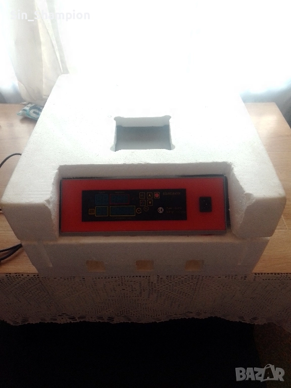 Инкубатор 48 яйца/автоматичен/, снимка 1