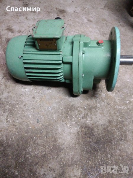 Моторедуктор фланцови 0,18kw на 670 об изхо обор 42, снимка 1