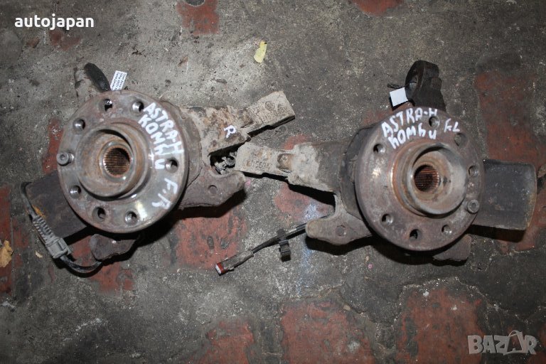 Шенкел главина и АБС Опел астра х 1.3цдти 90кс комби 07г Opel astra h 1.3cdti 90hp kombi 2007, снимка 1