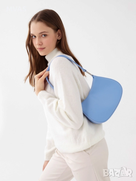 Нова дамска чанта за рамо багета светло синя, снимка 1