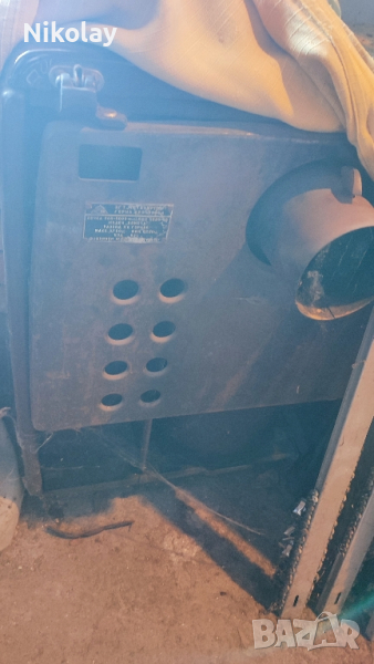 Продавам стара нафтова печка, снимка 1