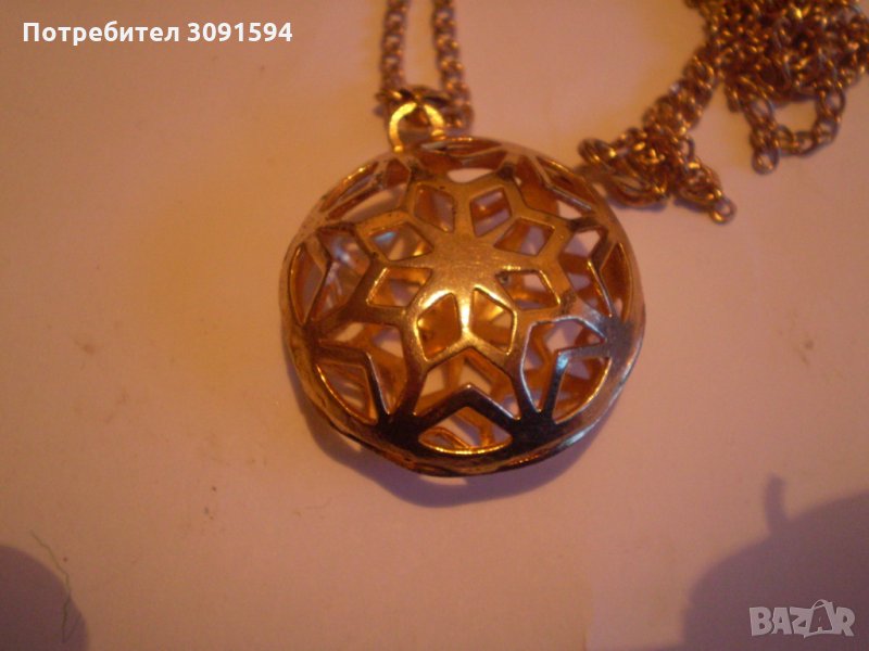   ретро медальон , снимка 1