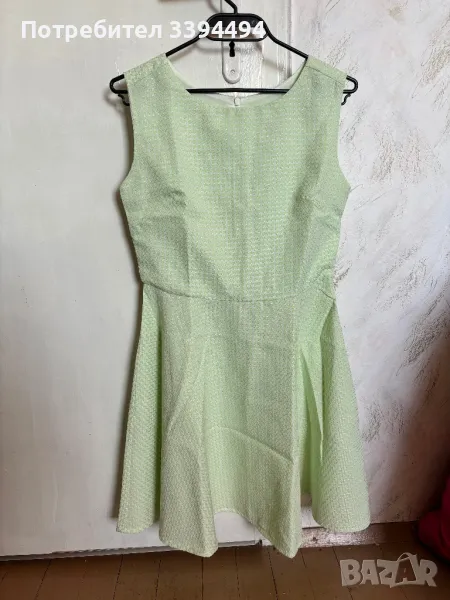 Къса елегантна рокля в цвят мента, снимка 1