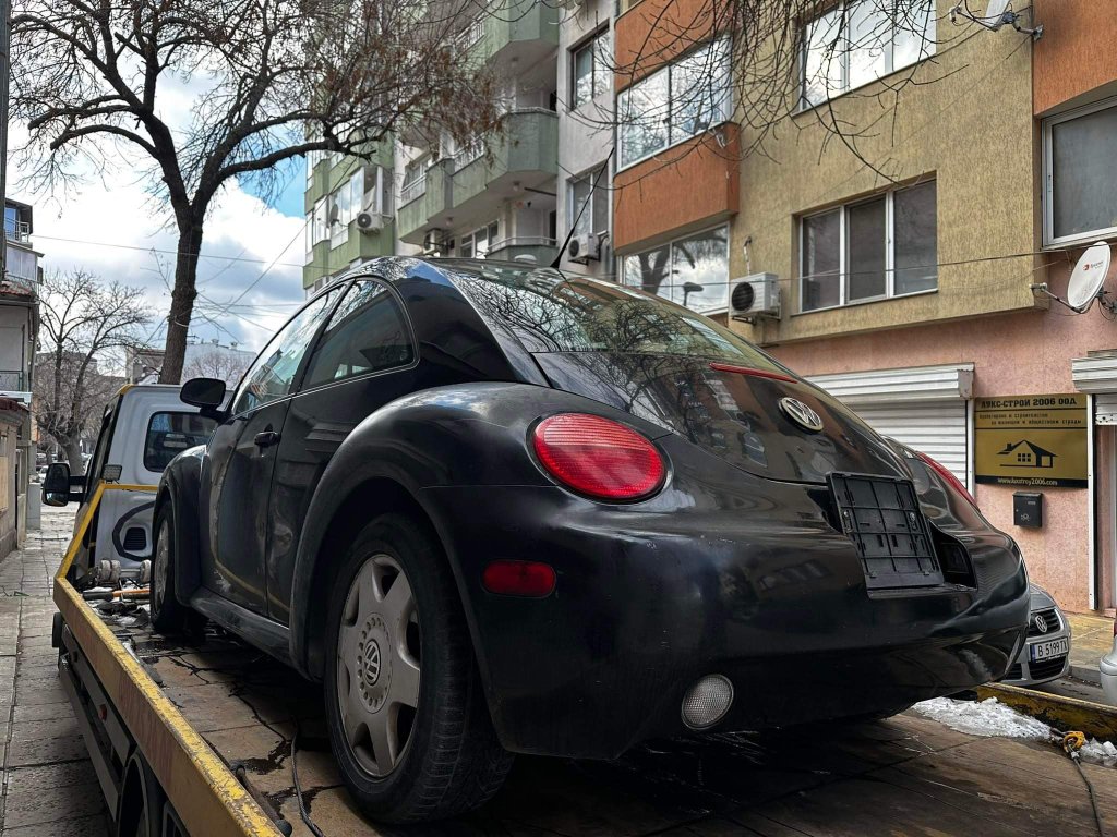 Volkswagen NEW Beetle (9C) 2.0 (115 кс) На Части в Автомобили и джипове в  гр. Варна - ID39621731 — Bazar.bg