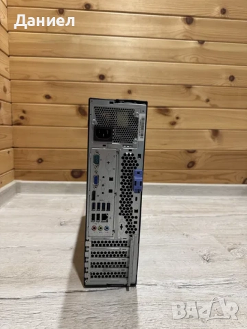 Настолен компютър Lenovo ThinkCentre, снимка 3 - Работни компютри - 52840400