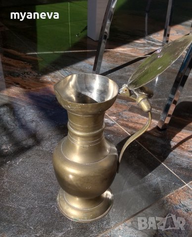 Бронзова масивна кана с богата орнаментика , снимка 3 - Антикварни и старинни предмети - 43024755