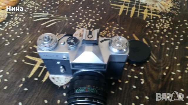 съветски" фотоапарат  ретро ZENIT-Е с вграден светломер НЕРАЗЛИЧИМ ОТ НОВ, снимка 5 - Фотоапарати - 28638600