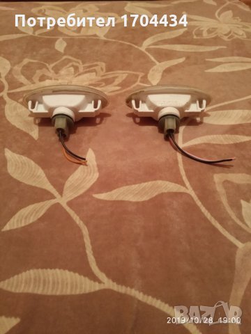 Дачия.Dacia.Оригинални Мигачи във Калниците от Соленца, снимка 5 - Аксесоари и консумативи - 26915970