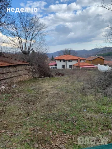 парцел 620 м.кв., снимка 2 - Парцели - 39137639