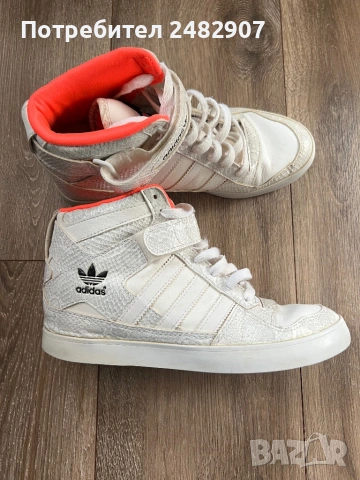 Дамски маратонки ADIDAS, снимка 8 - Маратонки - 53474301