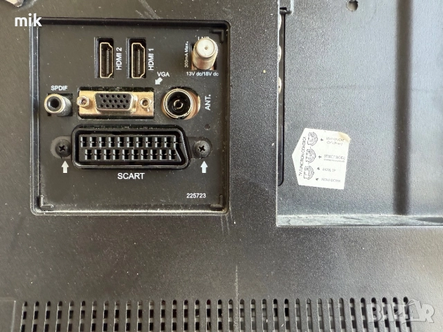 Телевизор Shneider 32 инча, снимка 3 - Телевизори - 51578590