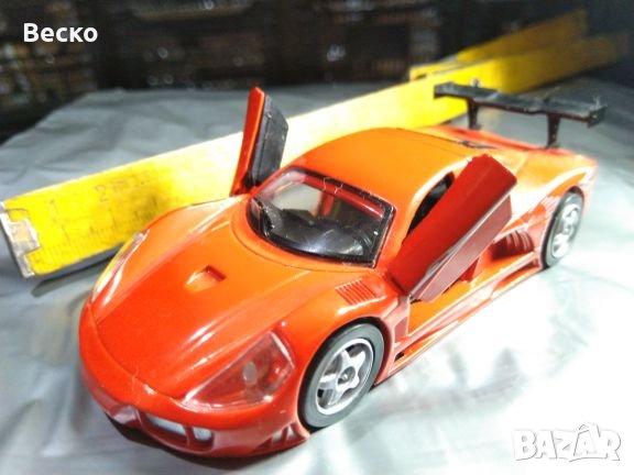 Колекционерски колички на Amerscom Collection,  Polistil и Matchbox. 