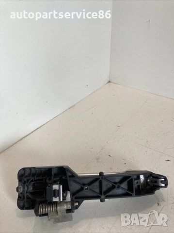 Външна дръжка за задна лява врата сребриста за KIA Ceed 1.6 CRDi (2008), снимка 2 - Части - 53235661