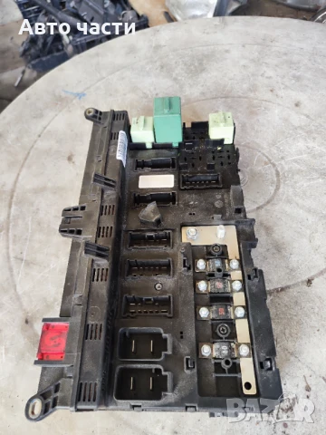 ОРИГИНАЛЕН ЕЛЕКТРОНЕН БЛОК ЗА УПРАВЛЕНИЕ НА КУТИЯТА С ПРЕДПАЗИТЕЛИ И РЕЛЕТА ЗА BMW X5 E53 - 6907395