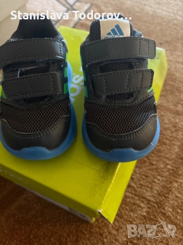 Маратонки adidas