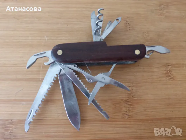 Джобно ножче 11 инструмента с дървена дръжка