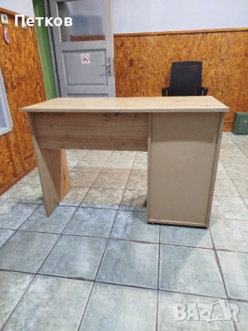 Бюро с две чекмеджета , снимка 2 - Бюра - 53350402
