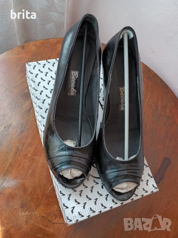 Нови!№40 Ест кожа Обувки висок ток, снимка 2 - Дамски обувки на ток - 53042220