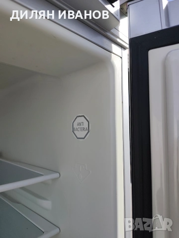 Хладилник с фризер Bosch , снимка 8 - Хладилници - 53574720