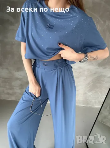 Miu Miu Дамски Комплект С Бродирано Лого С 2 Части Тениска И Долнище Миу Миу - 2 Цвята Код A464, снимка 4 - Комплекти - 50089716