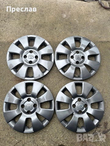 4 броя оригинални тасове за Toyota Yaris 15